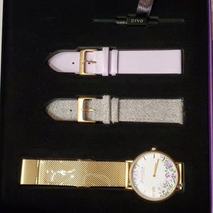 Younique  foundation  Watch